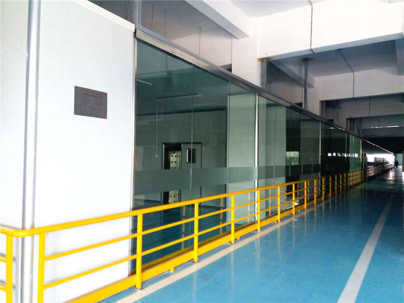 玻璃幕牆隔離間